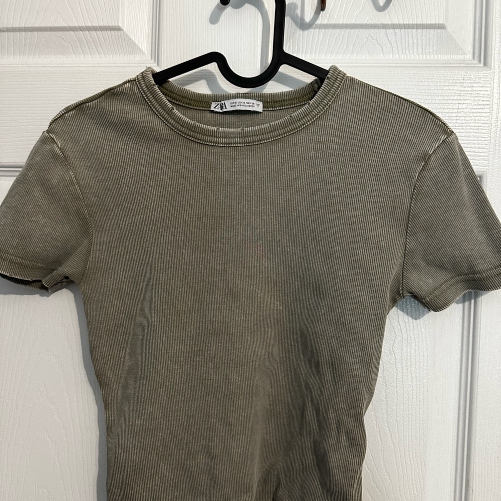 Zara Green Short Sleeve Tee Slim Fit